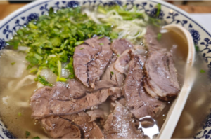 20260716-Taller-de-cocina-de-fideos-con-carne-de-Lanzhou-web